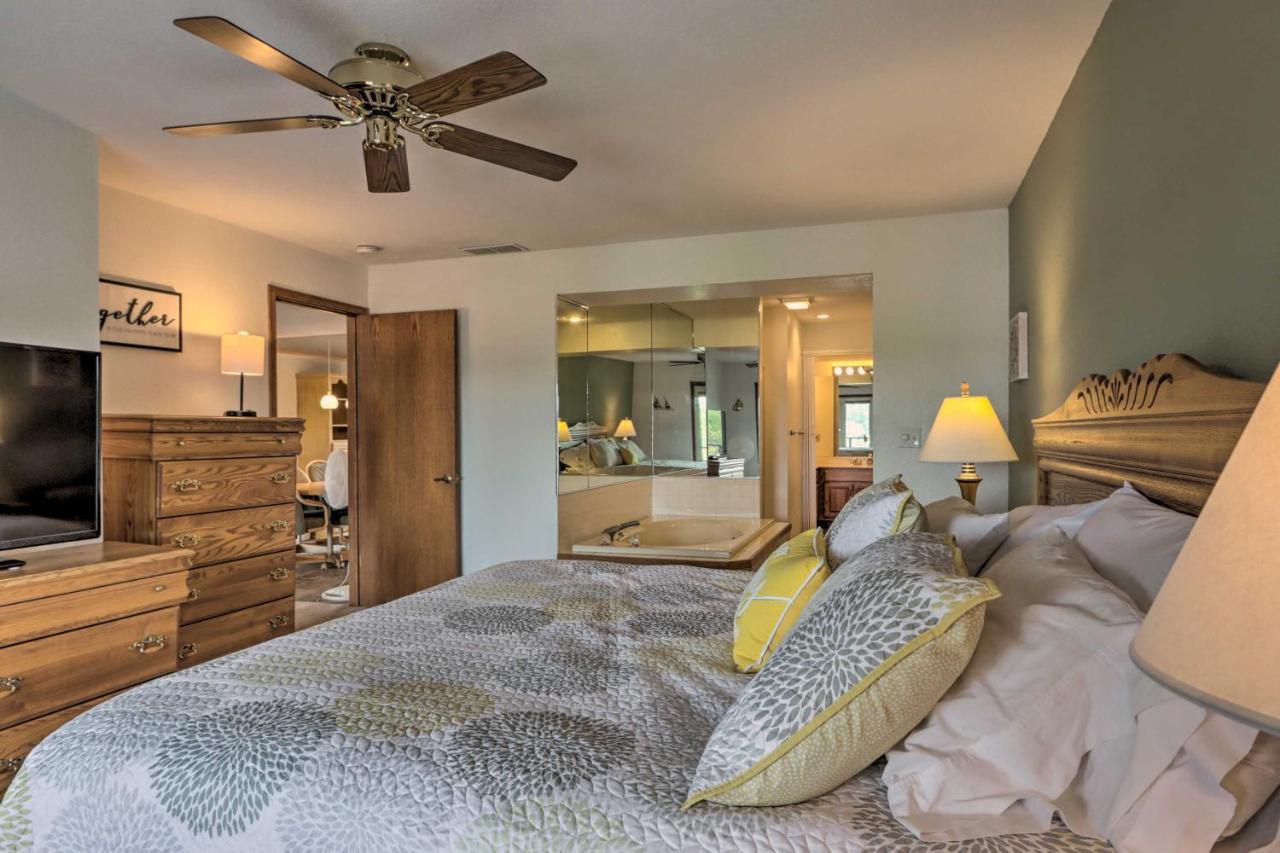 Lakefront Osage Beach Condo With Balcony And Views! Buitenkant foto